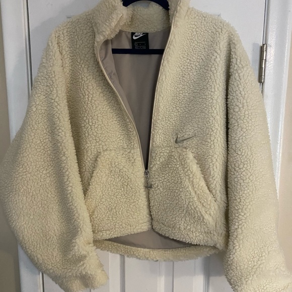 Nike Sherpa jacket - Picture 1 of 4